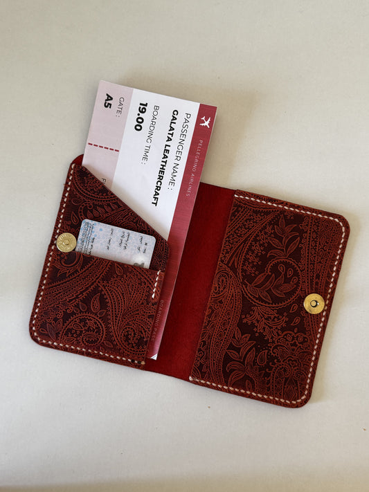 Pellegrino Passport Wallet